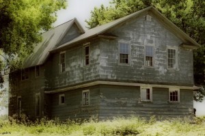 old-house-upper-new-york-Gabrielle-Holowacz-Flickr